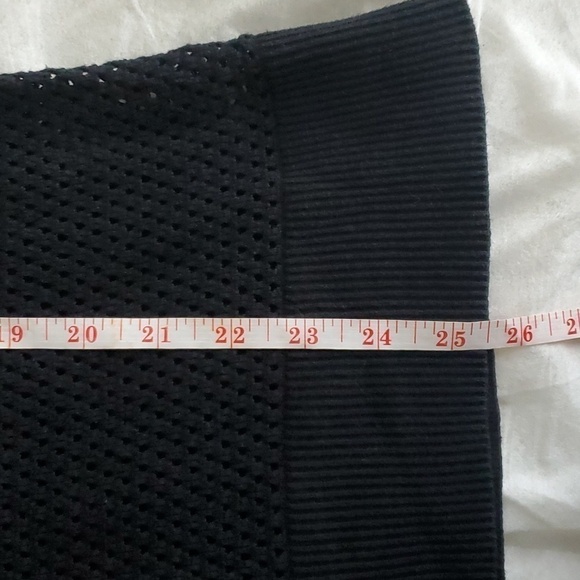 Micheal Kors Knit Short Sleveved Black Top Size Small - Picture 9 of 9